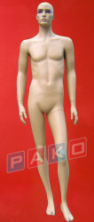 Tienda equipamiento maniquíes perchas stands accesorios Polonia