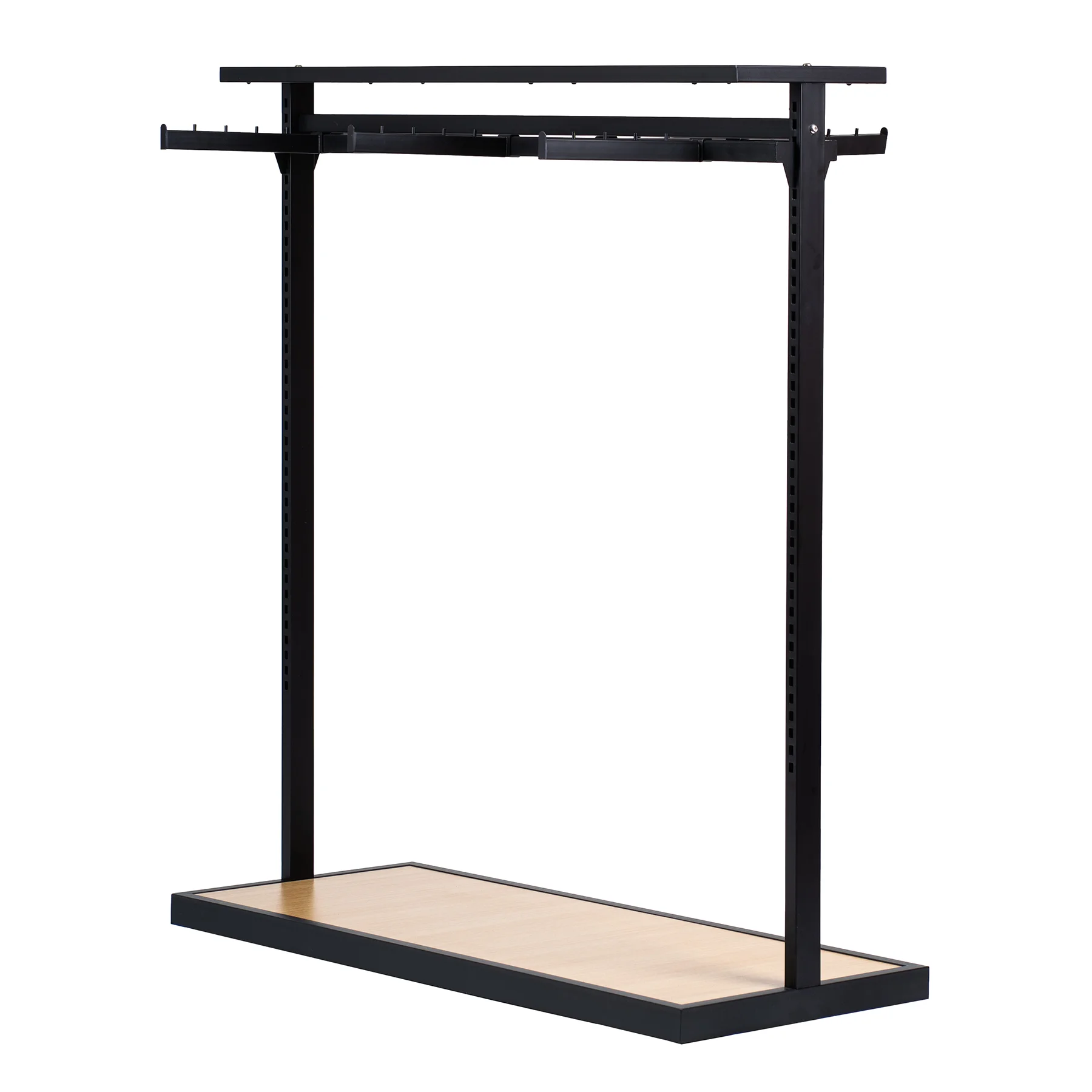 Tienda equipamiento maniquíes perchas stands accesorios Polonia